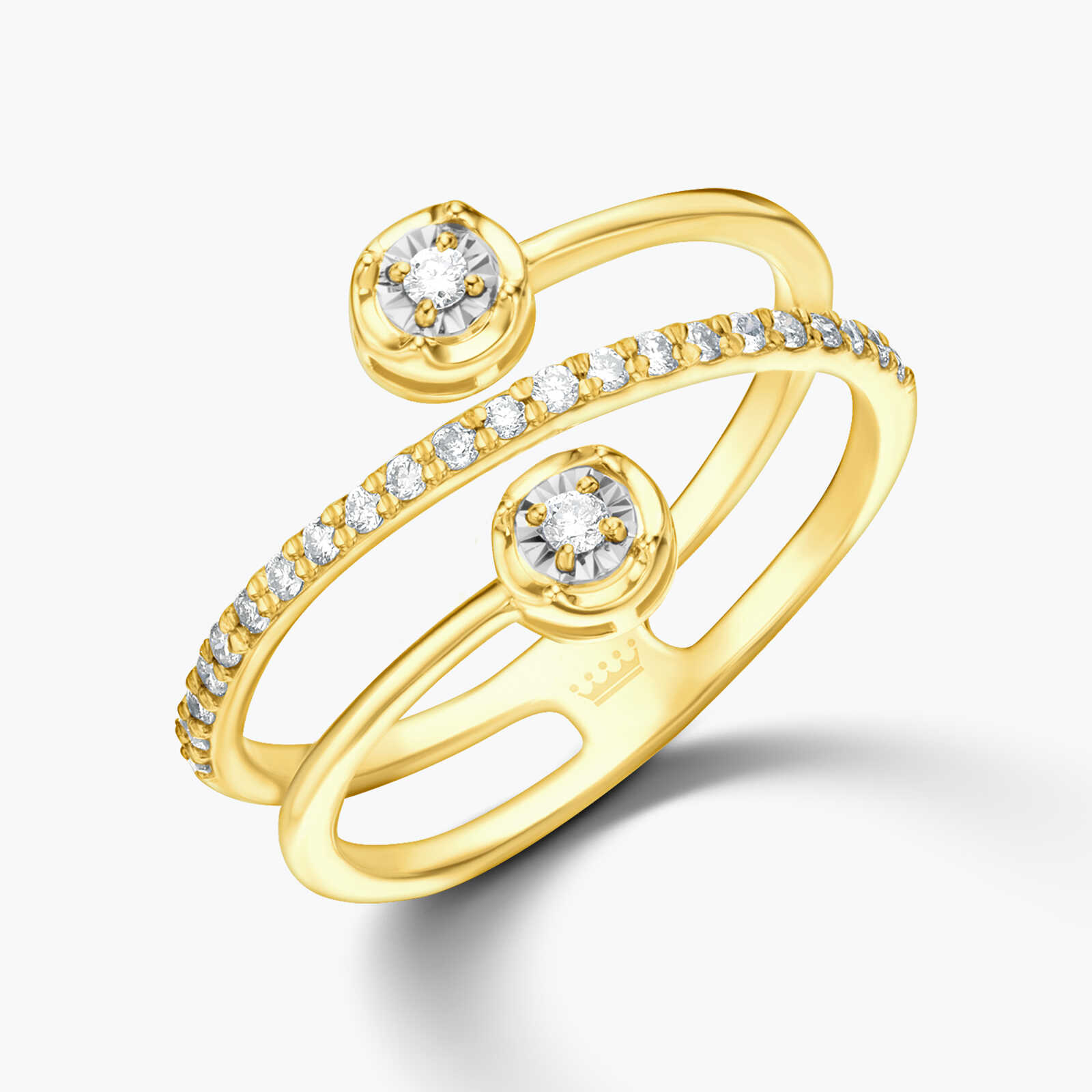 טבעת זהב מתפצלת ל 3 משובצת יהלומים