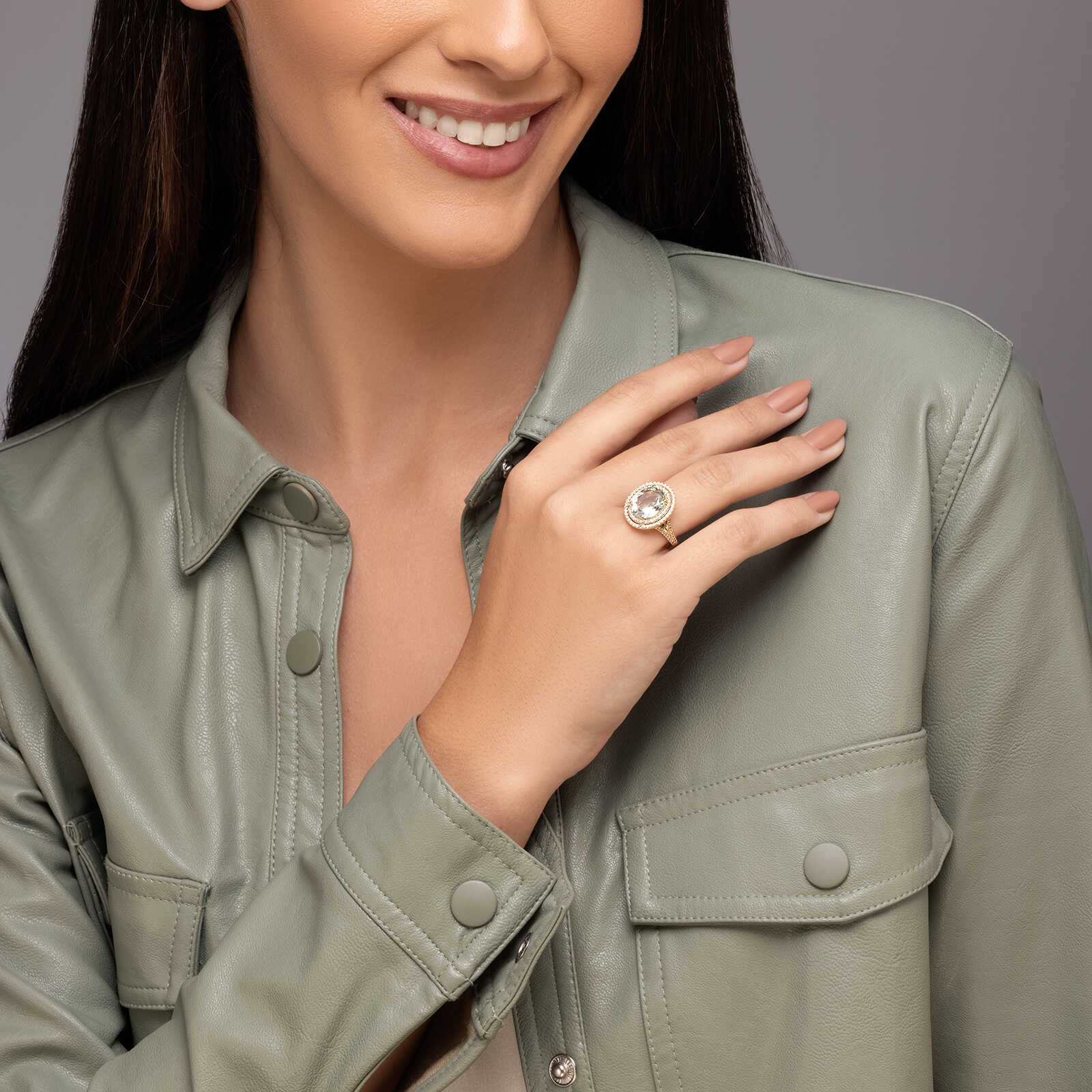 טבעת זהב משובצת אבן גרין אמטיסט ויהלומים