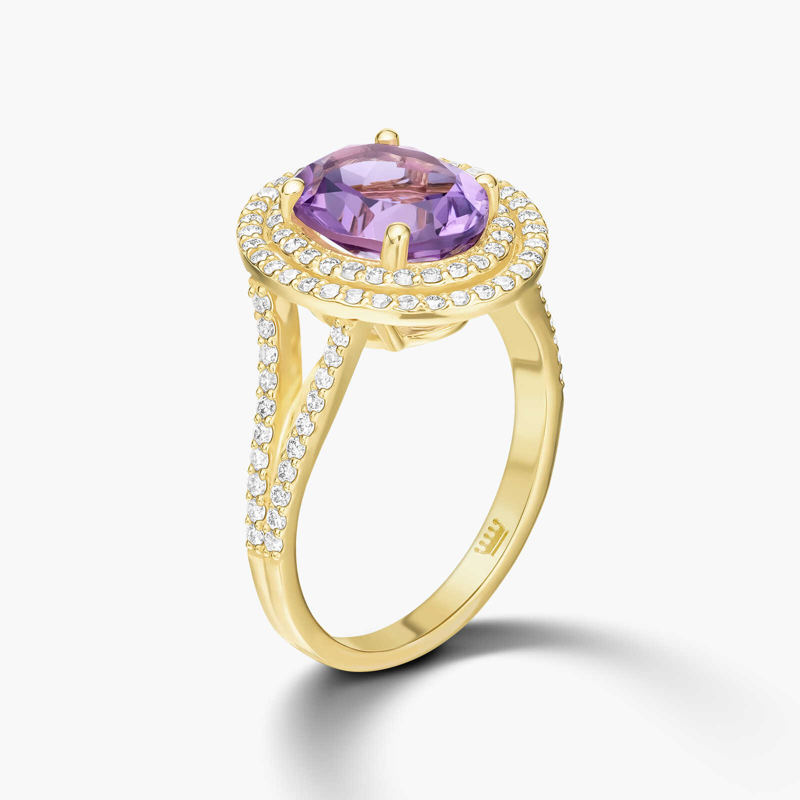 טבעת זהב משובצת יהלומים ואבן אמטיסט