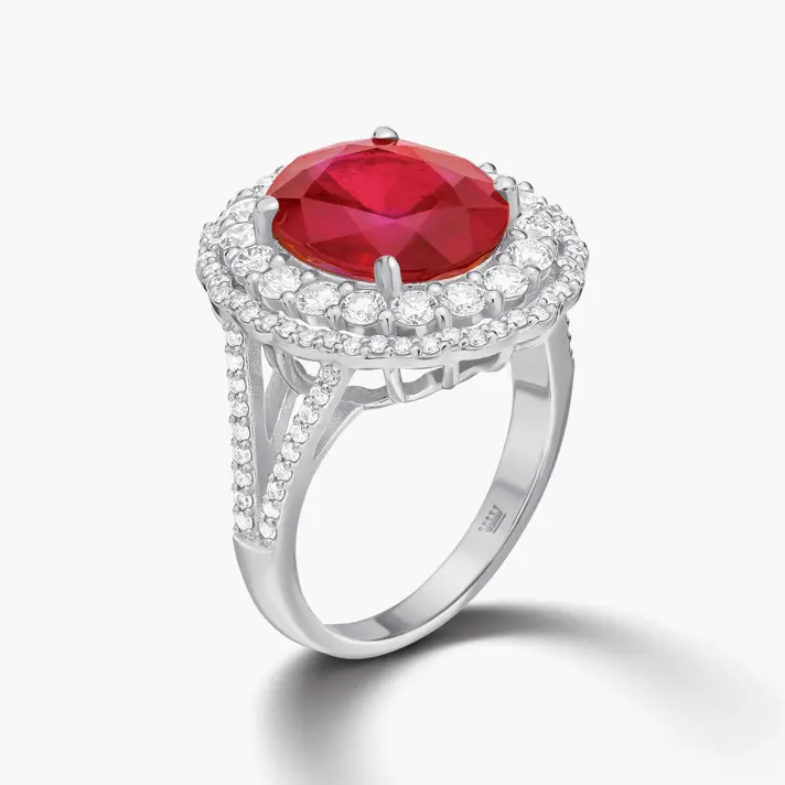 טבעת זהב משובצת Ruby glass ו 100 יהלומים