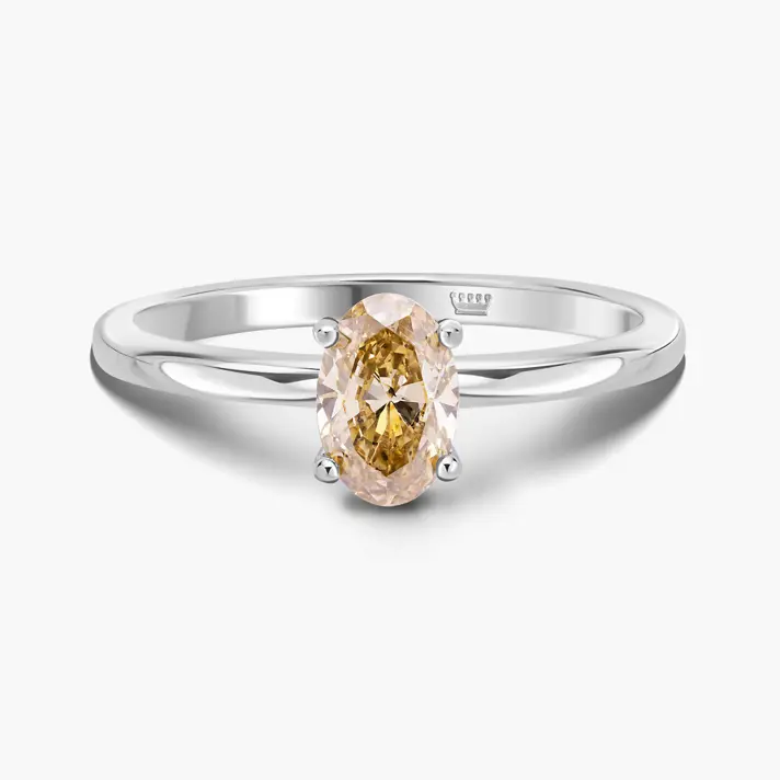 טבעת אוריאנה משובצת יהלום FANCY