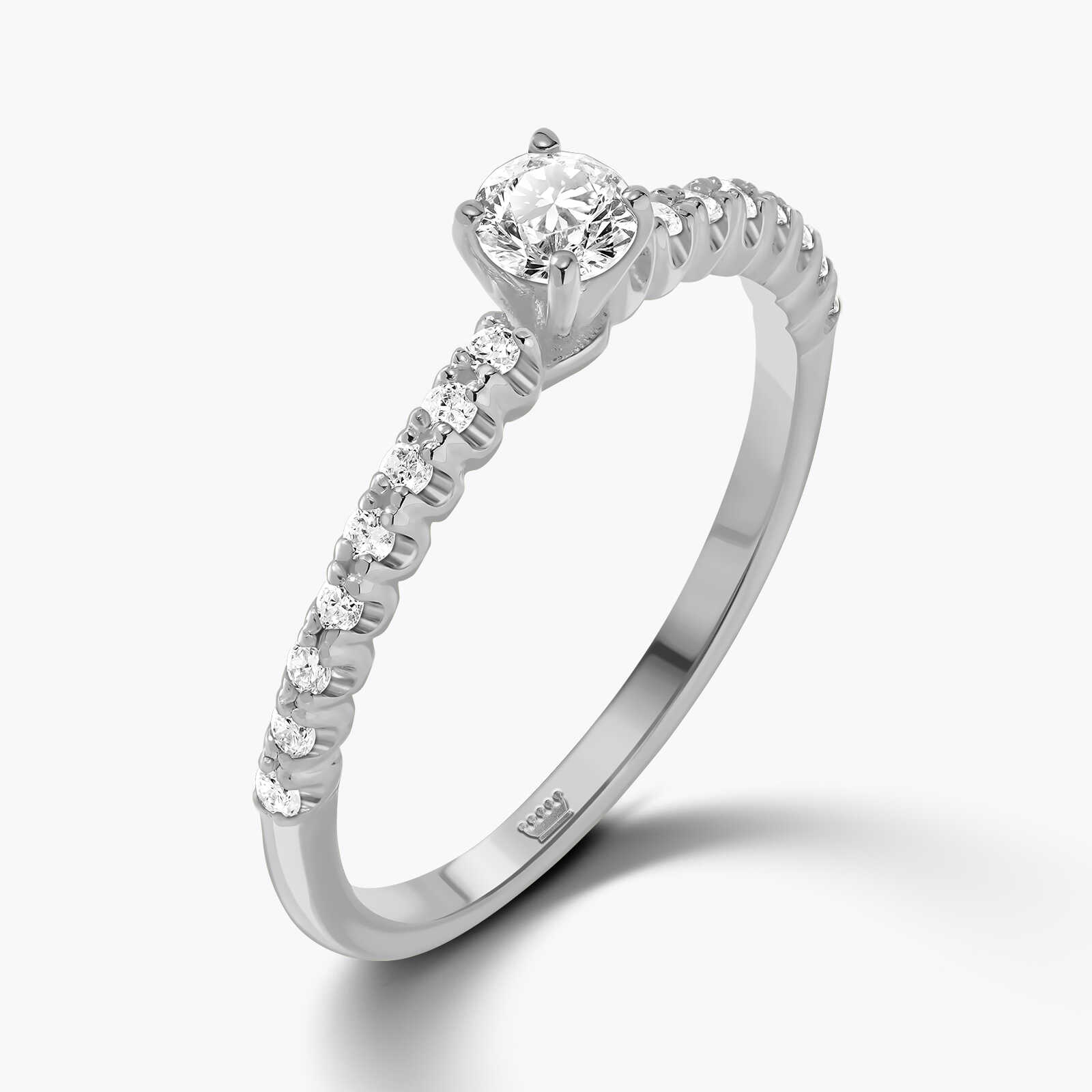 טבעת סוליטר בשיבוץ יהלומים מסדרת Marry me