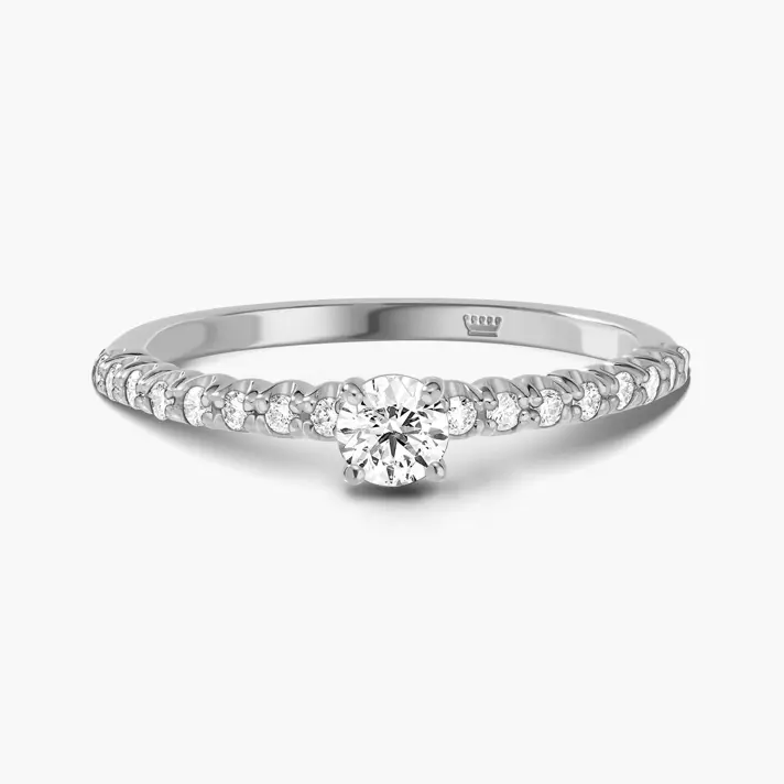 טבעת סוליטר בשיבוץ יהלומים מסדרת Marry me