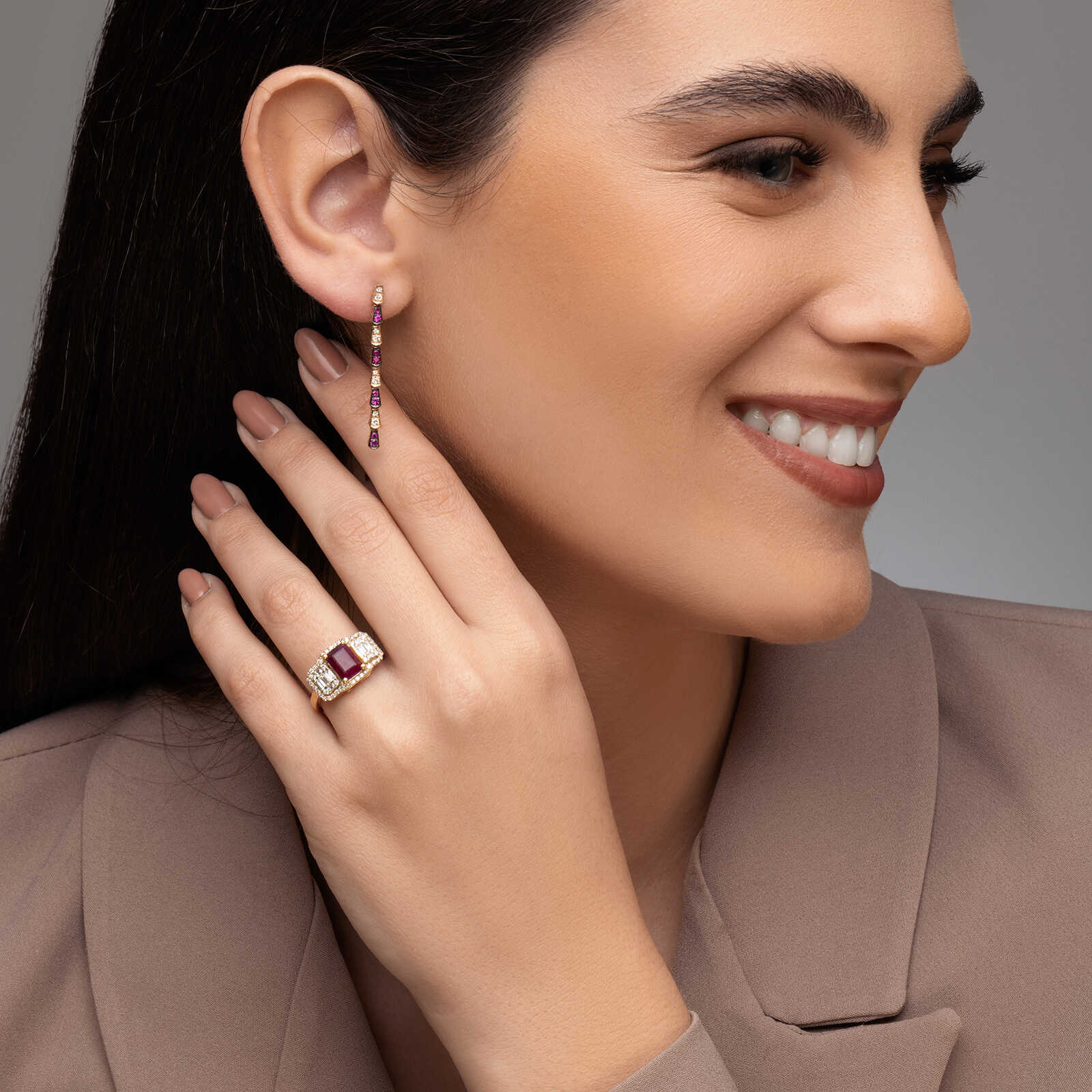 עגילי PARTY בשיבוץ רובי ויהלומים