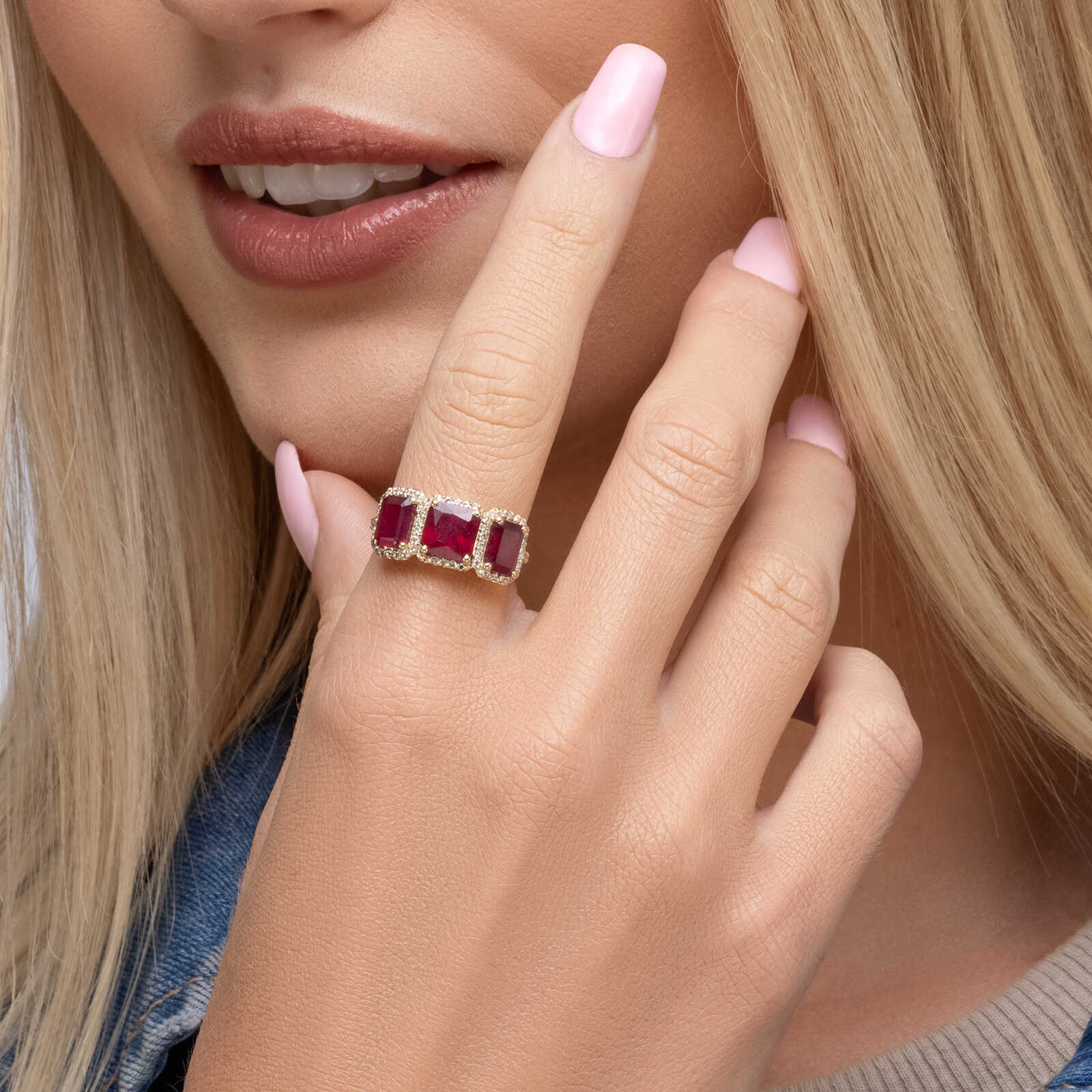 טבעת אליזבט 14K זהב צהוב משובצת רובי גלס ויהלומים