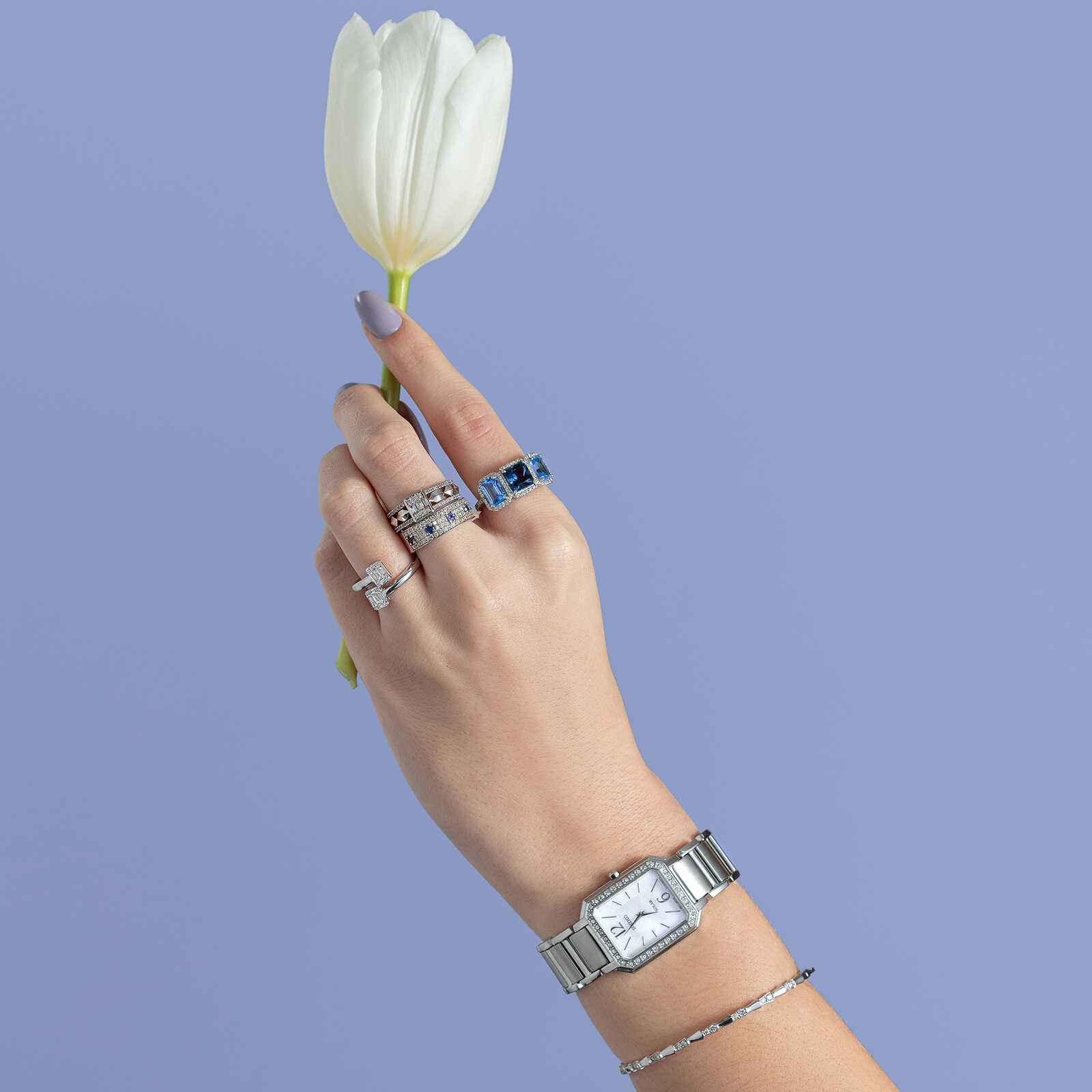 טבעת משובצת יהלומים