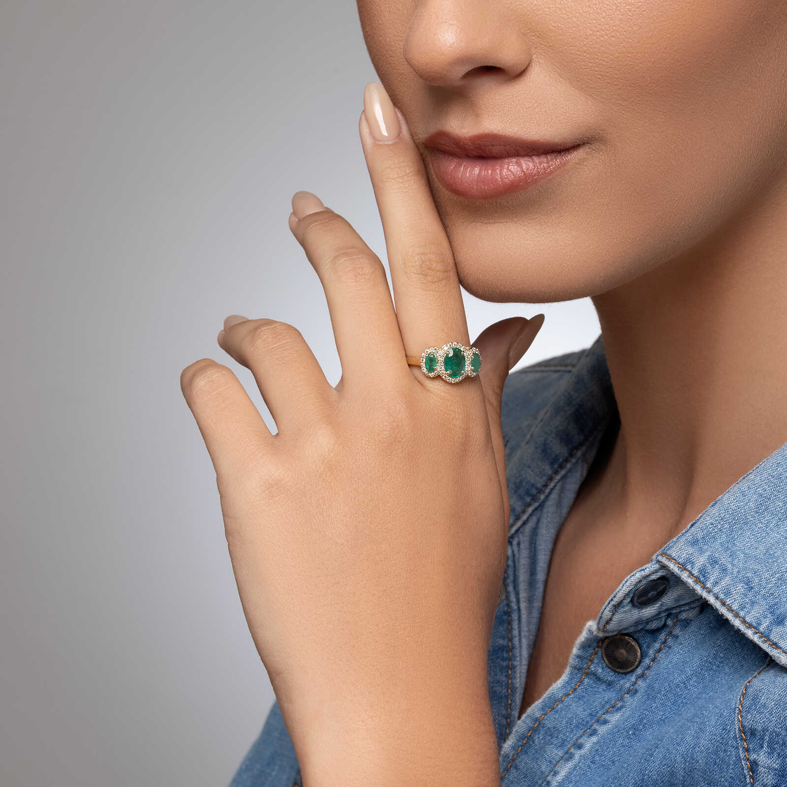 טבעת יהלומים אוליב