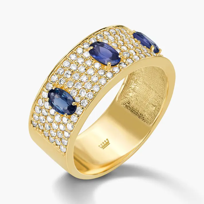 טבעת ספירים ויהלומים מה- luxury collection