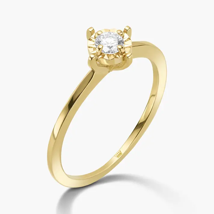 טבעת זהב משובצת יהלום סוליטר