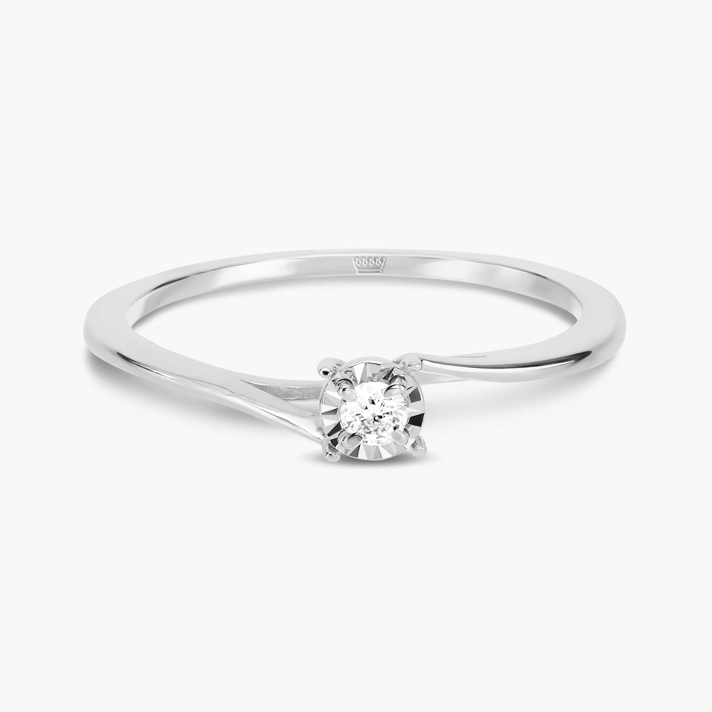 טבעת זהב משובצת יהלום סוליטר