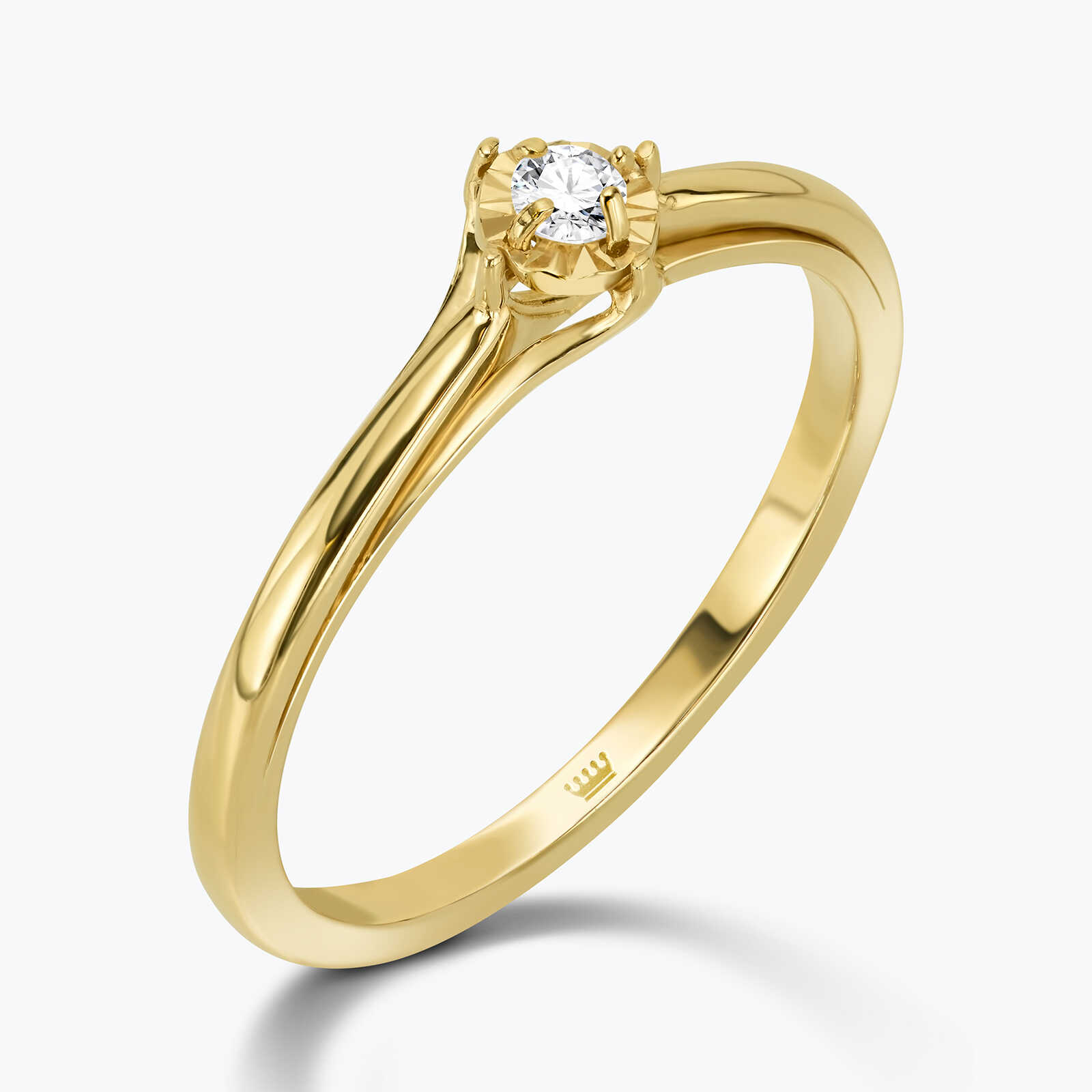 טבעת זהב משובצת יהלום סוליטר