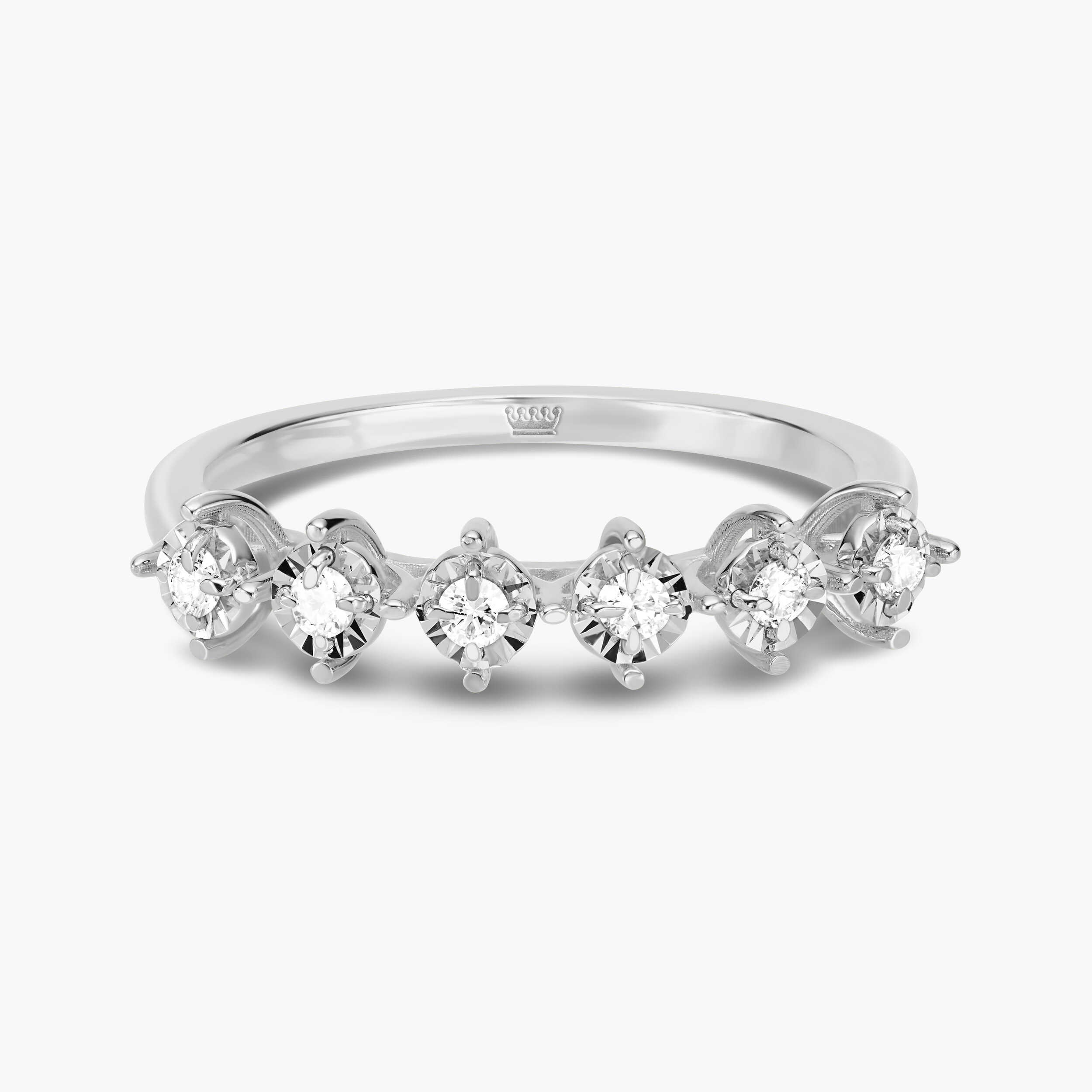 טבעת חצי נישואין משובצת יהלומים