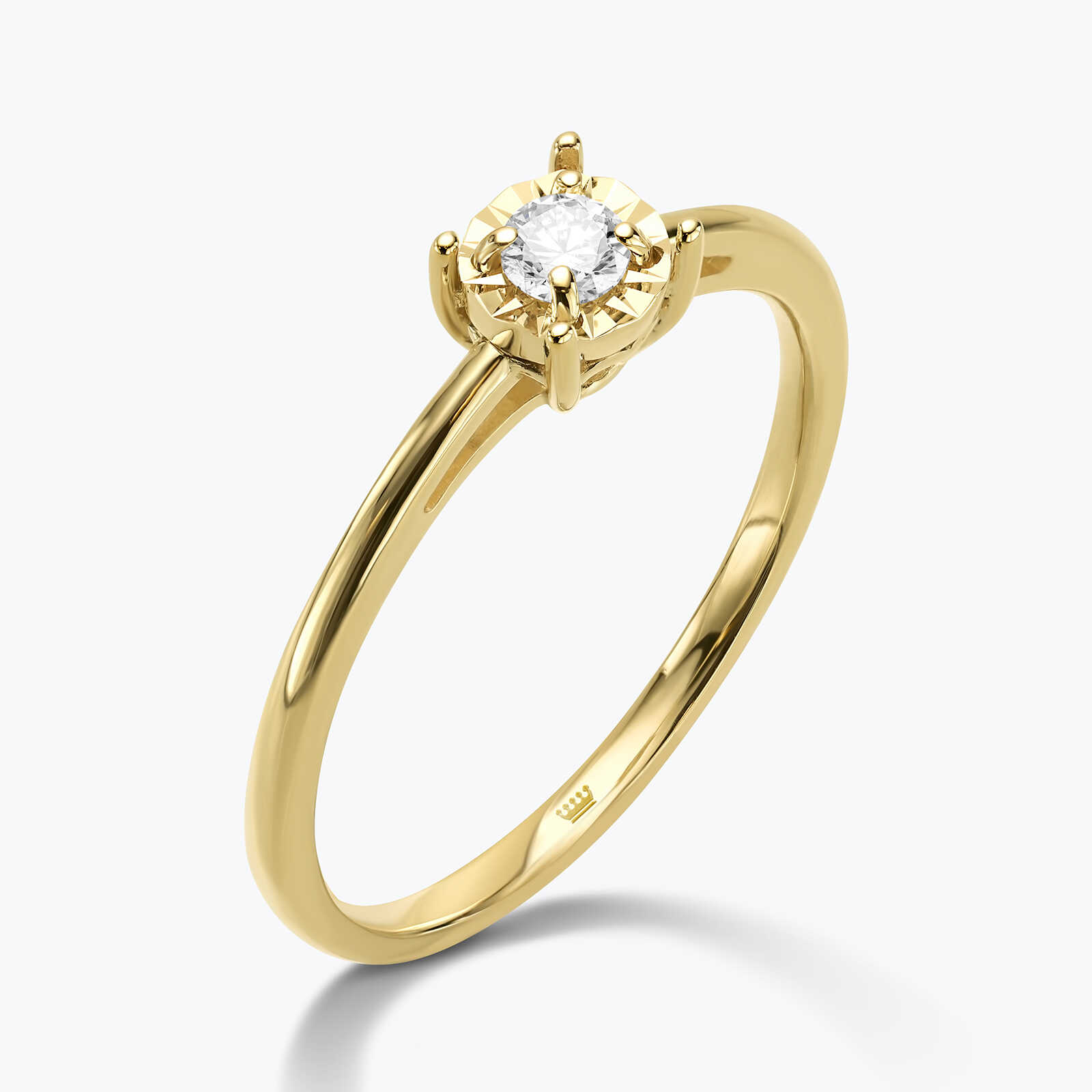 טבעת זהב משובצת יהלום סוליטר