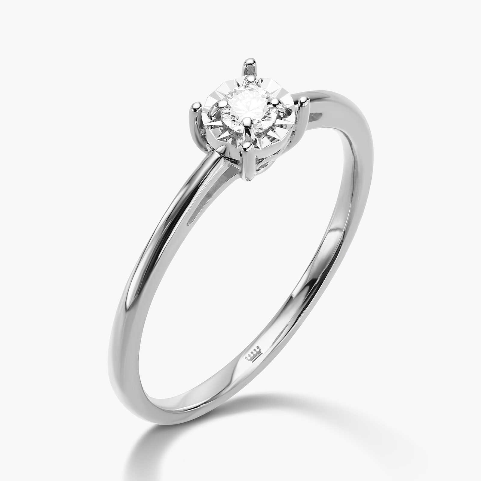 טבעת זהב משובצת יהלום סוליטר