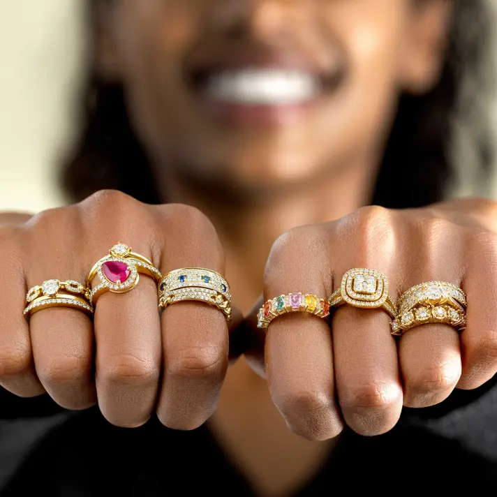 טבעת RAINBOW משובצת יהלומים וספירים