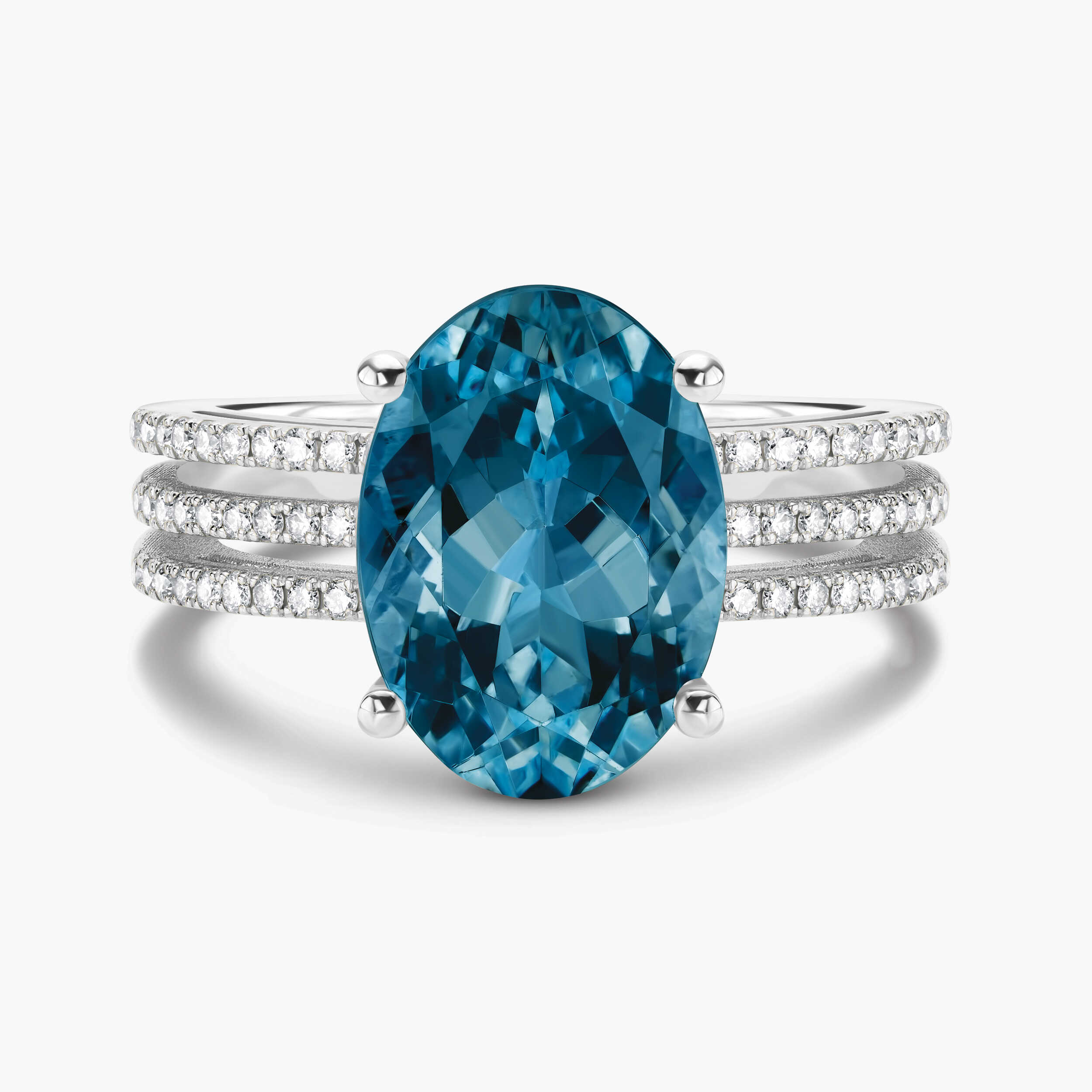 טבעת זהב משובצת בלו לונדון ויהלומים