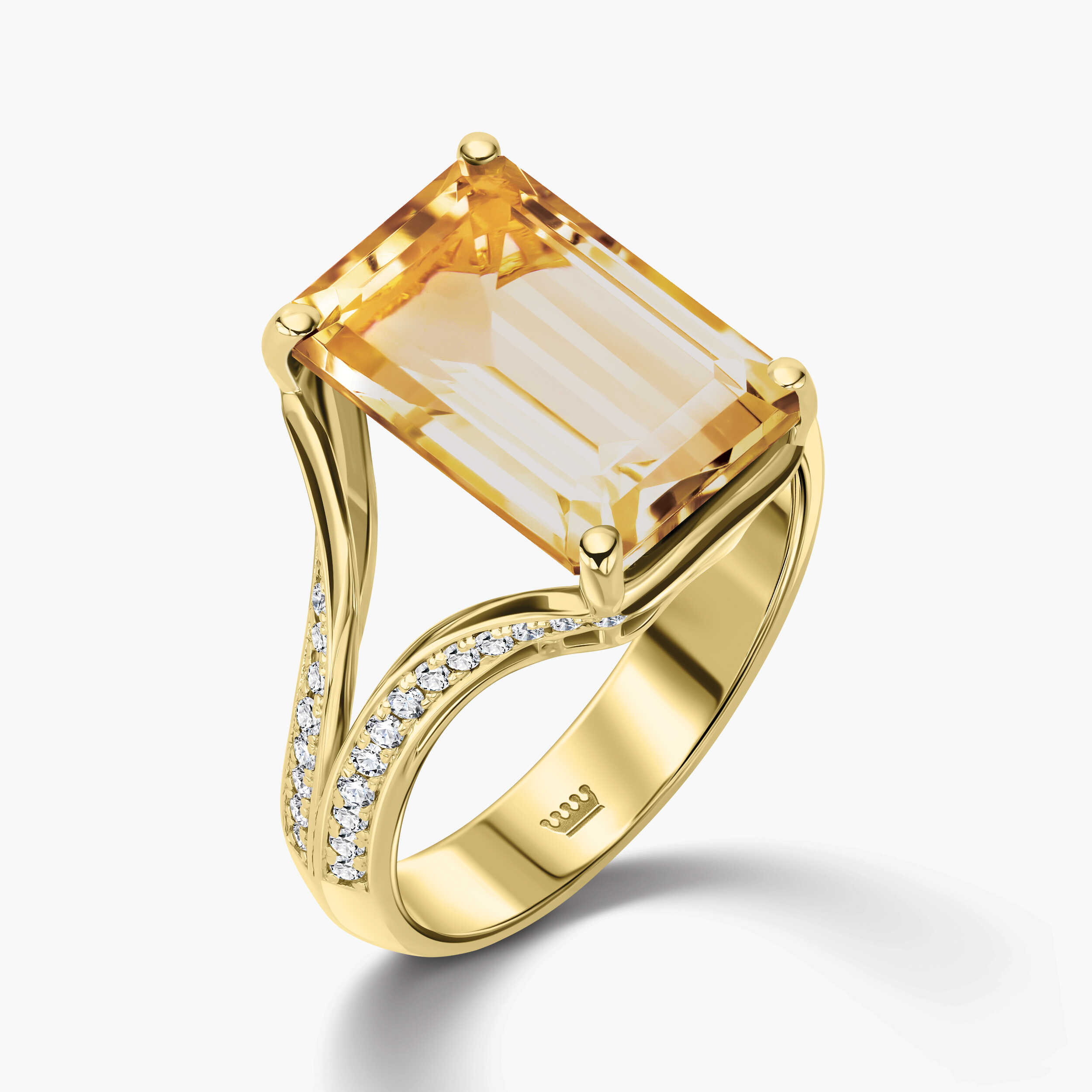 טבעת זהב משובצת סיטרין ויהלומים