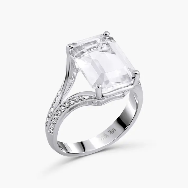 טבעת זהב משובצת ROCK CRYSTAL ויהלומים