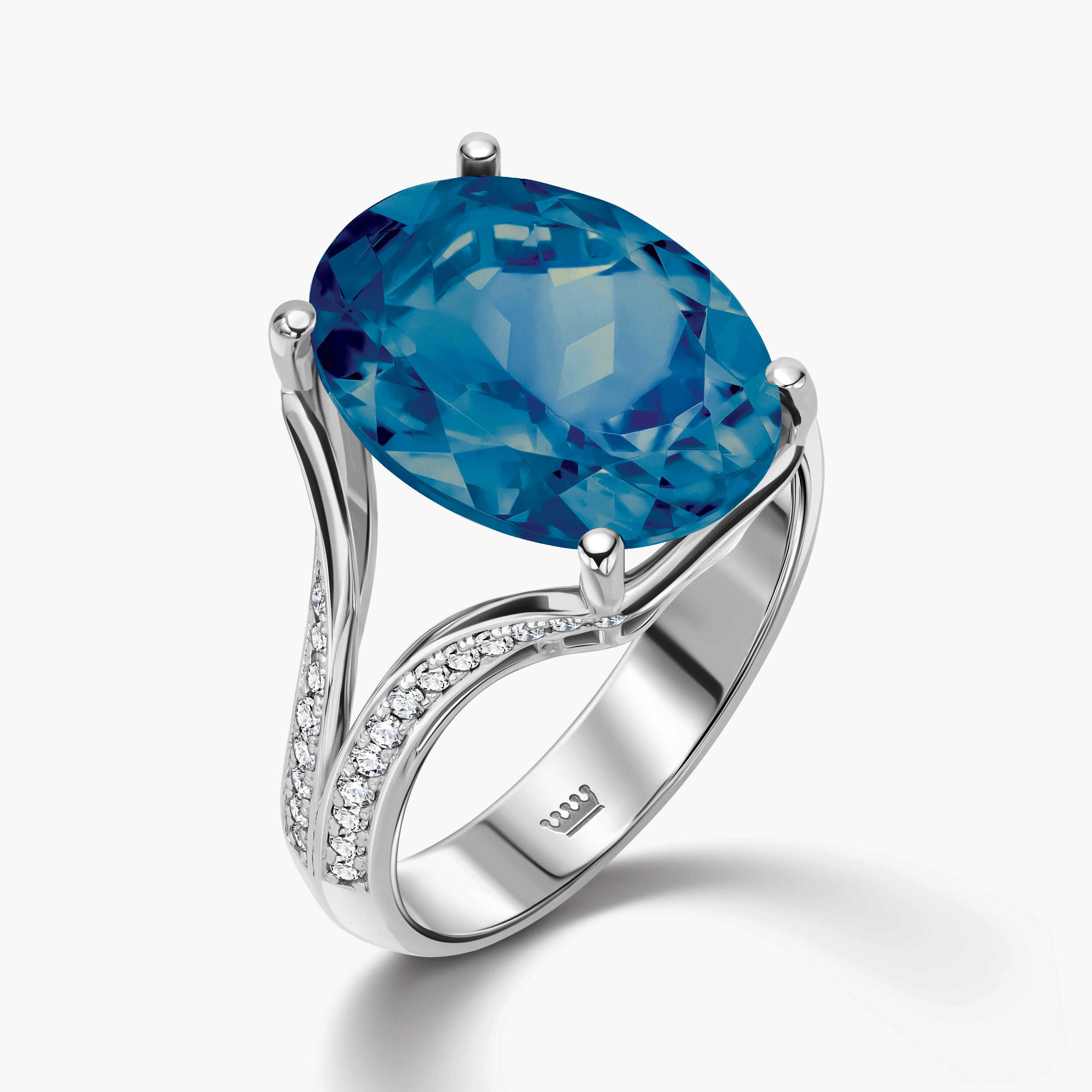 טבעת זהב משובצת בלו לונדון ויהלומים