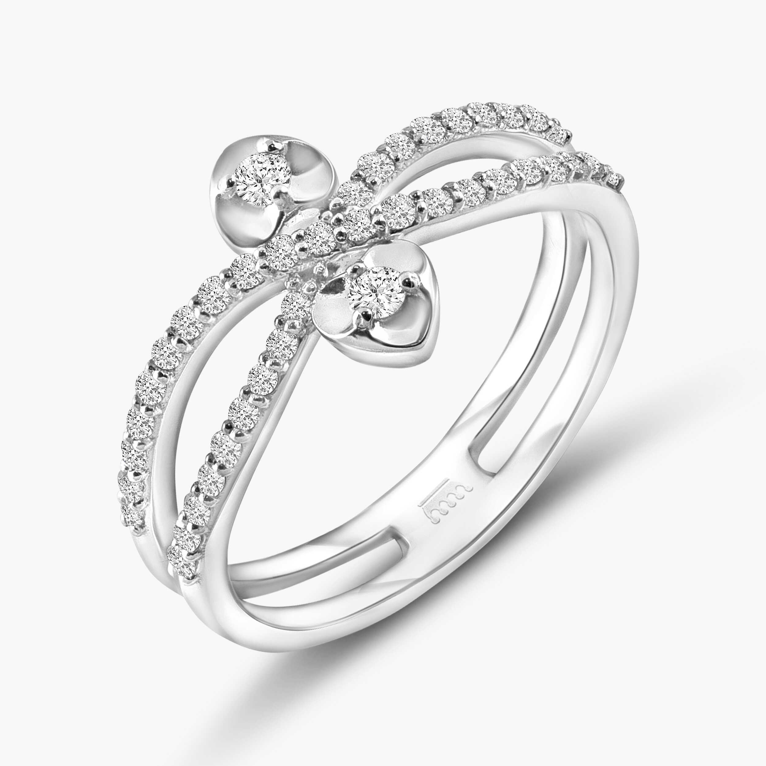 טבעת כפולה משובצת יהלומים