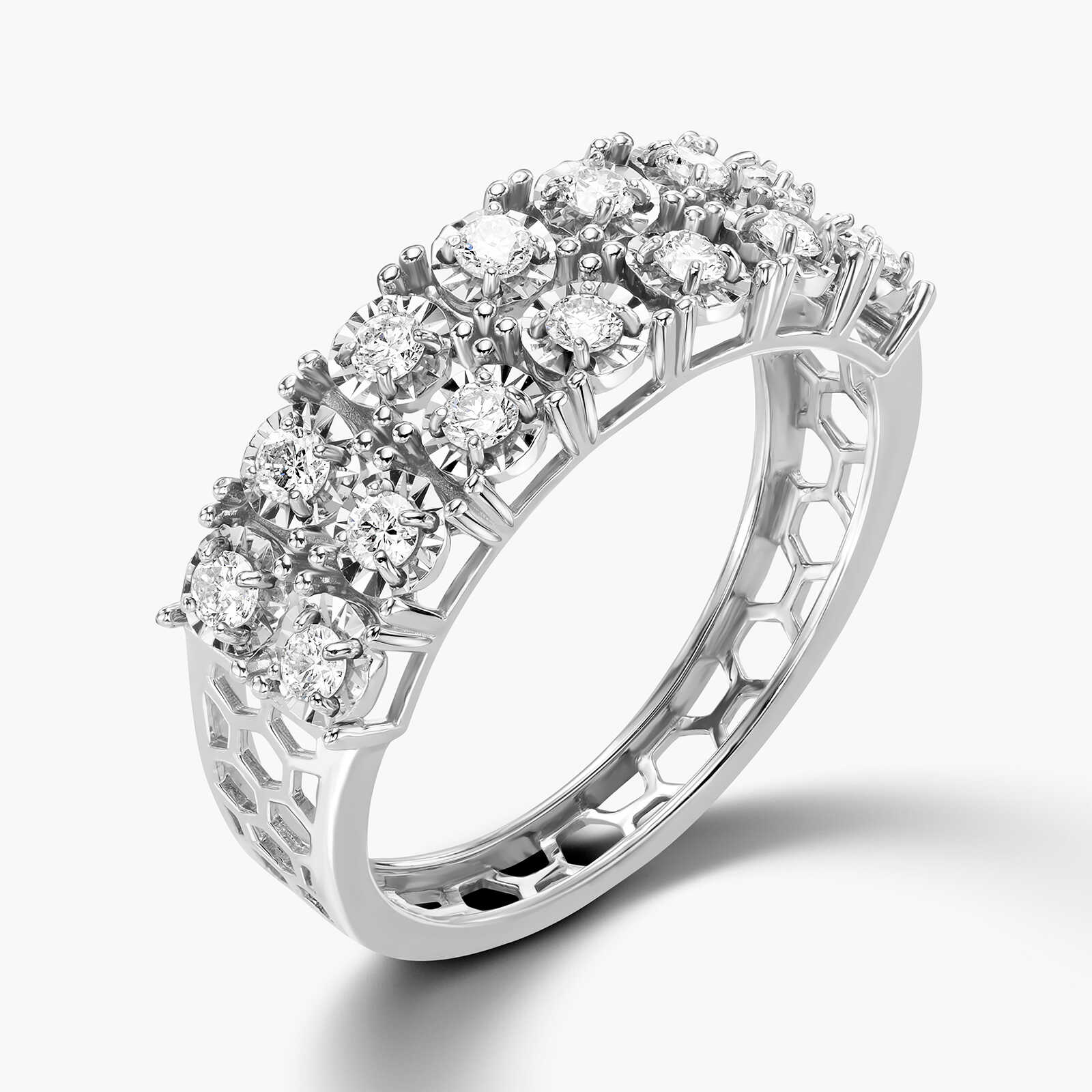 טבעת זהב משובצת יהלומים בעיצוב מאוורר