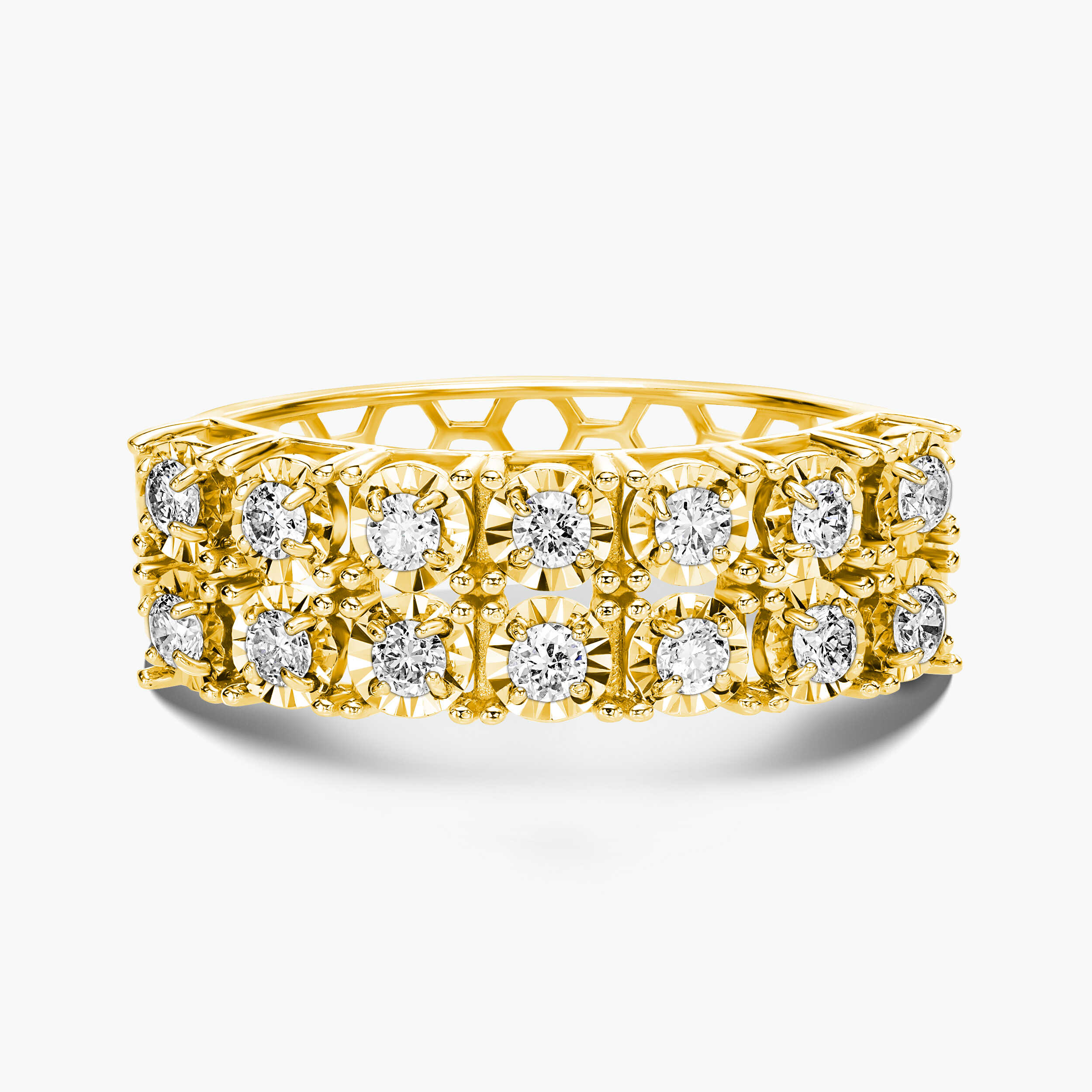 טבעת זהב משובצת יהלומים בעיצוב מאוורר