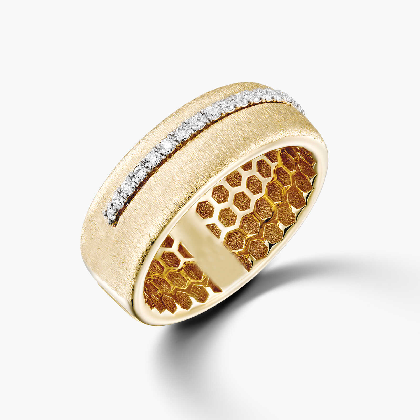 טבעת ליבי משובצת יהלומים