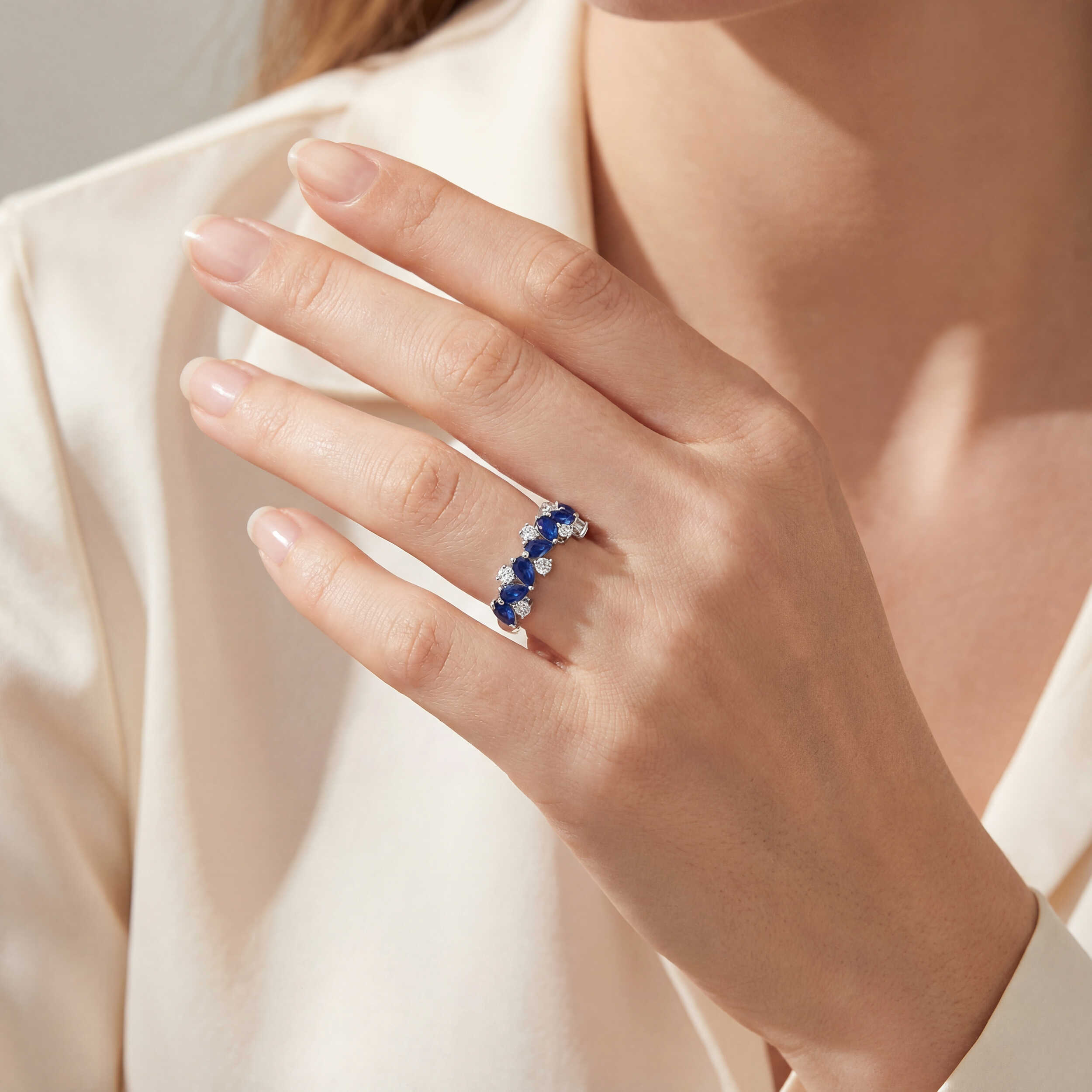 טבעת משובצת ספירי- טיפה ויהלומים