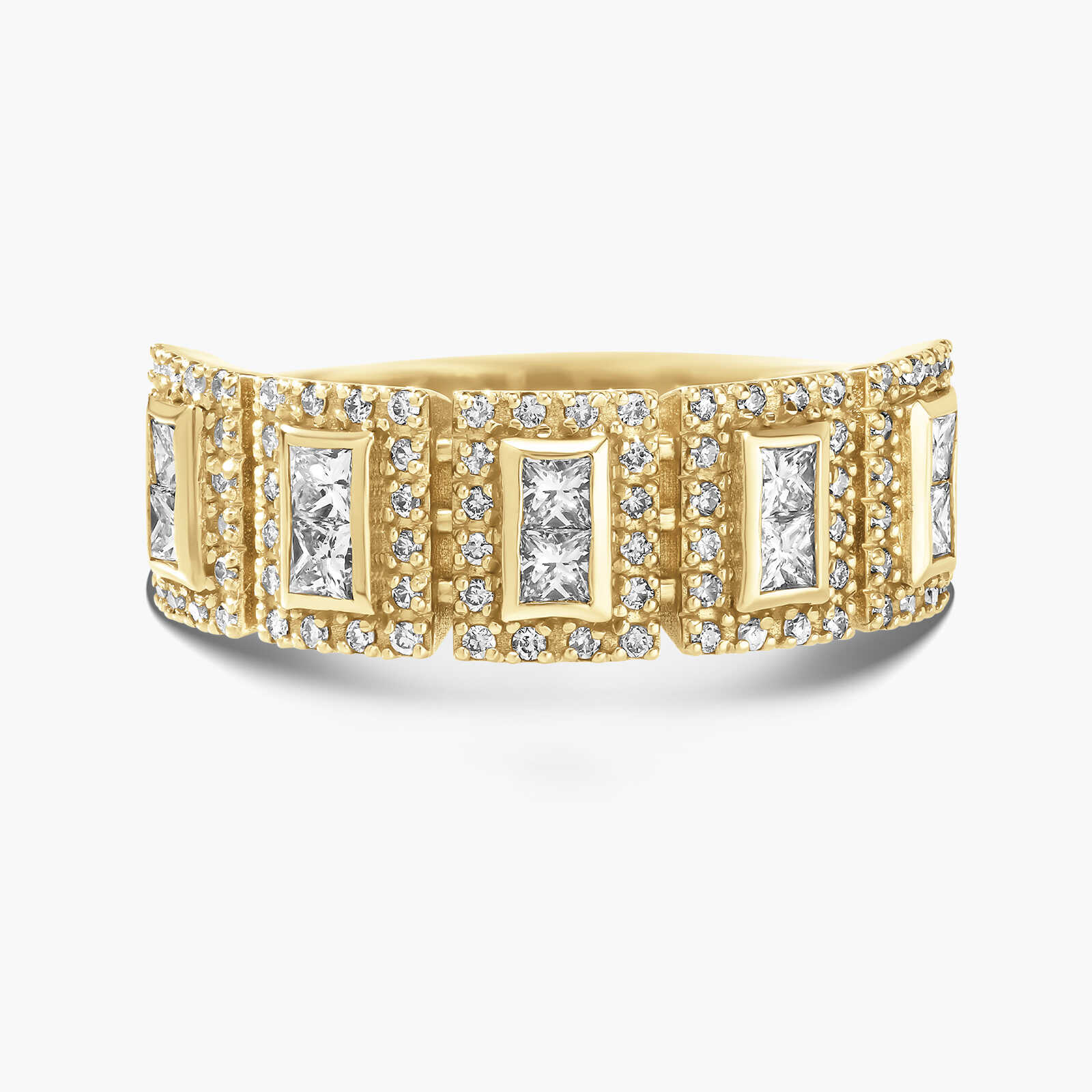 טבעת זהב משובצת יהלומי פרינסס