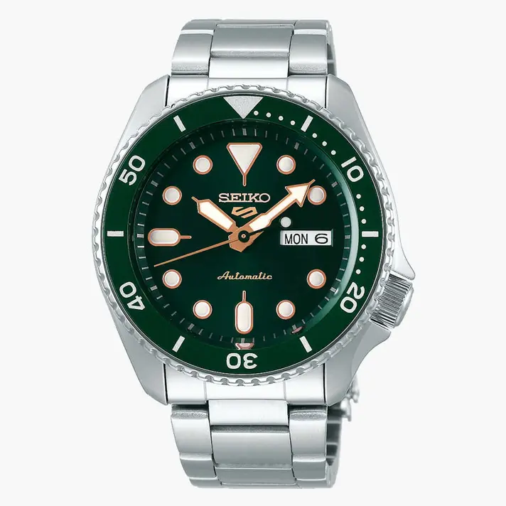 שעון SEIKO 5 SPORT עם לוח ירוק