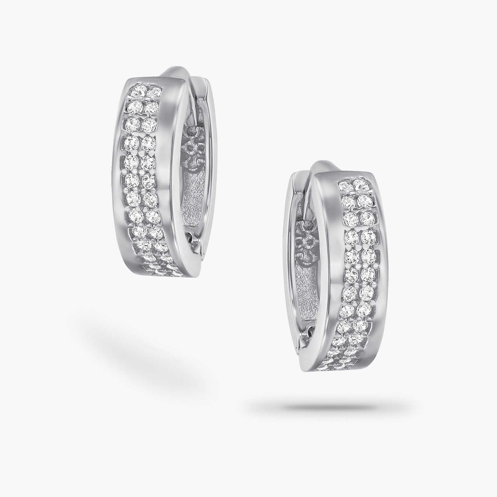 עגילי זהב חישוקיים משובצים זירקונים