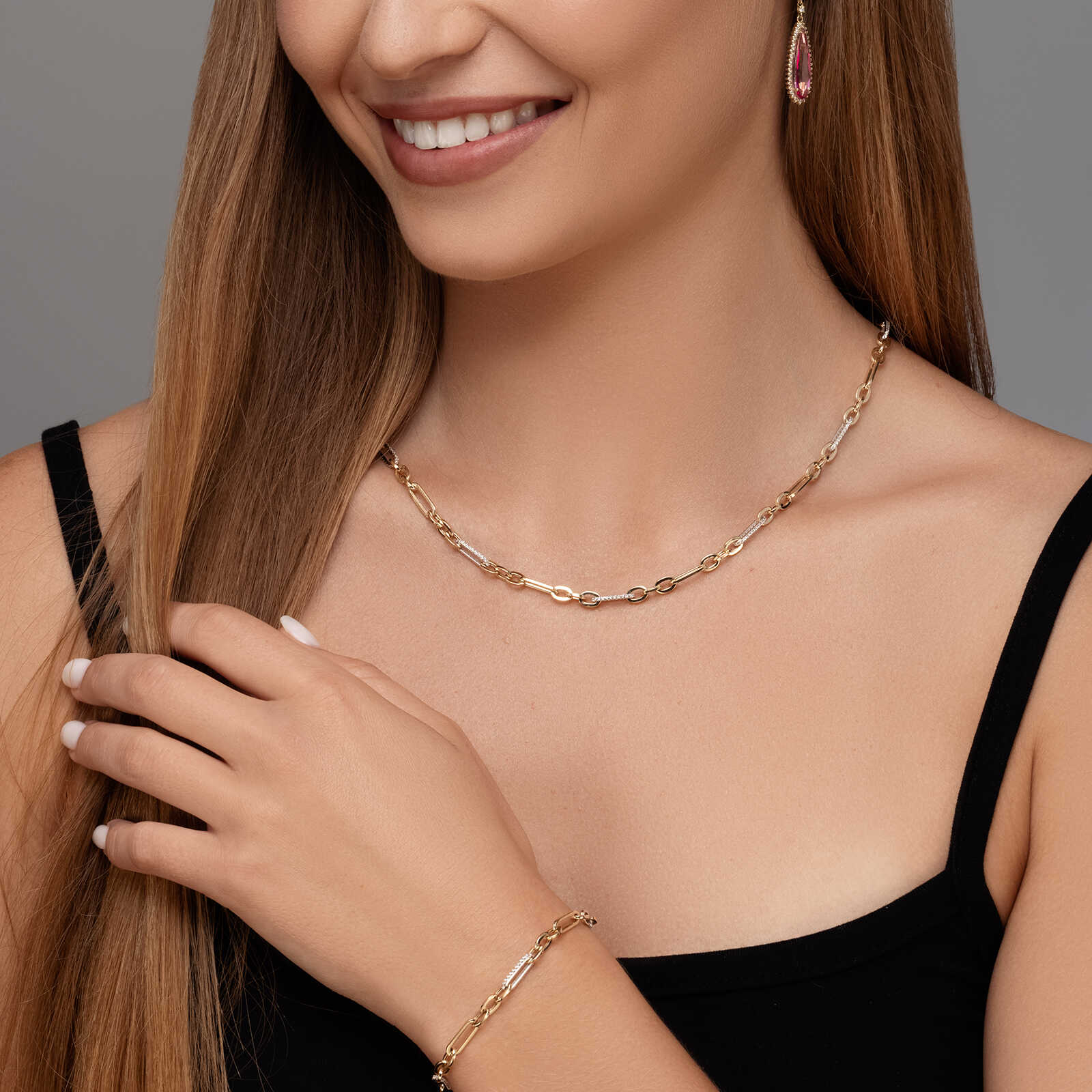 עגיל יהלום פינק