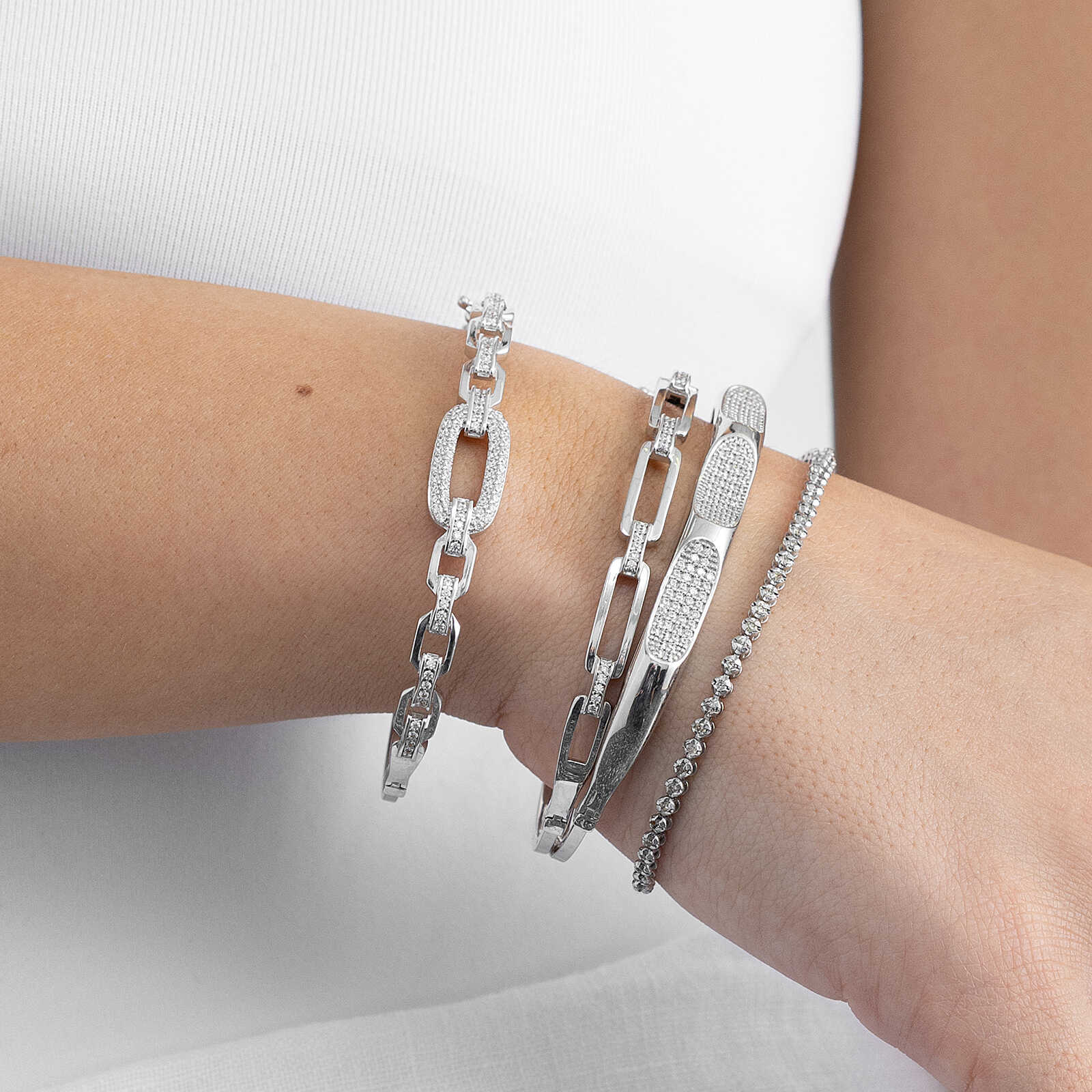 צמיד טניס זהב בשיבוץ יהלומים