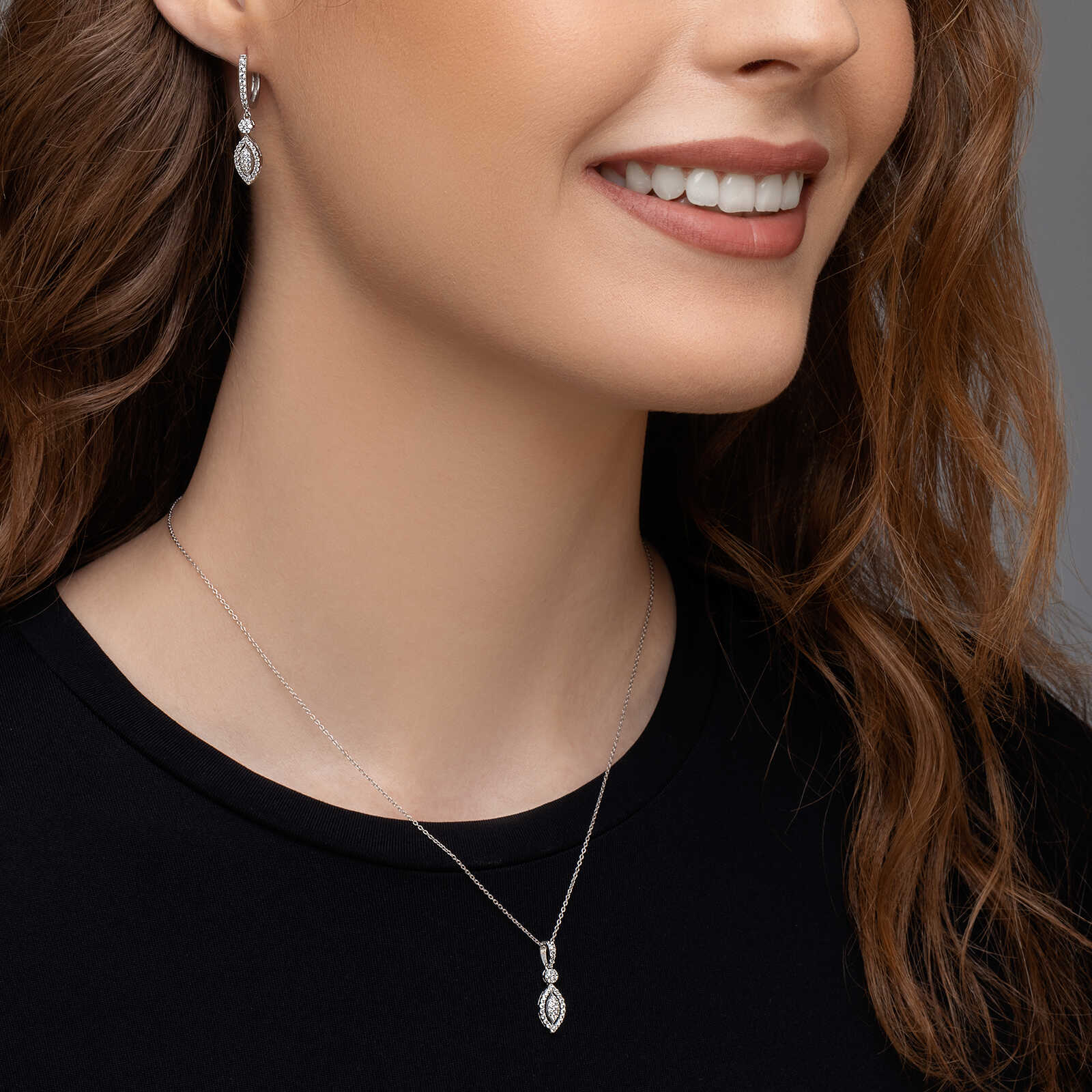 עגילי זהב טיפות תלויות