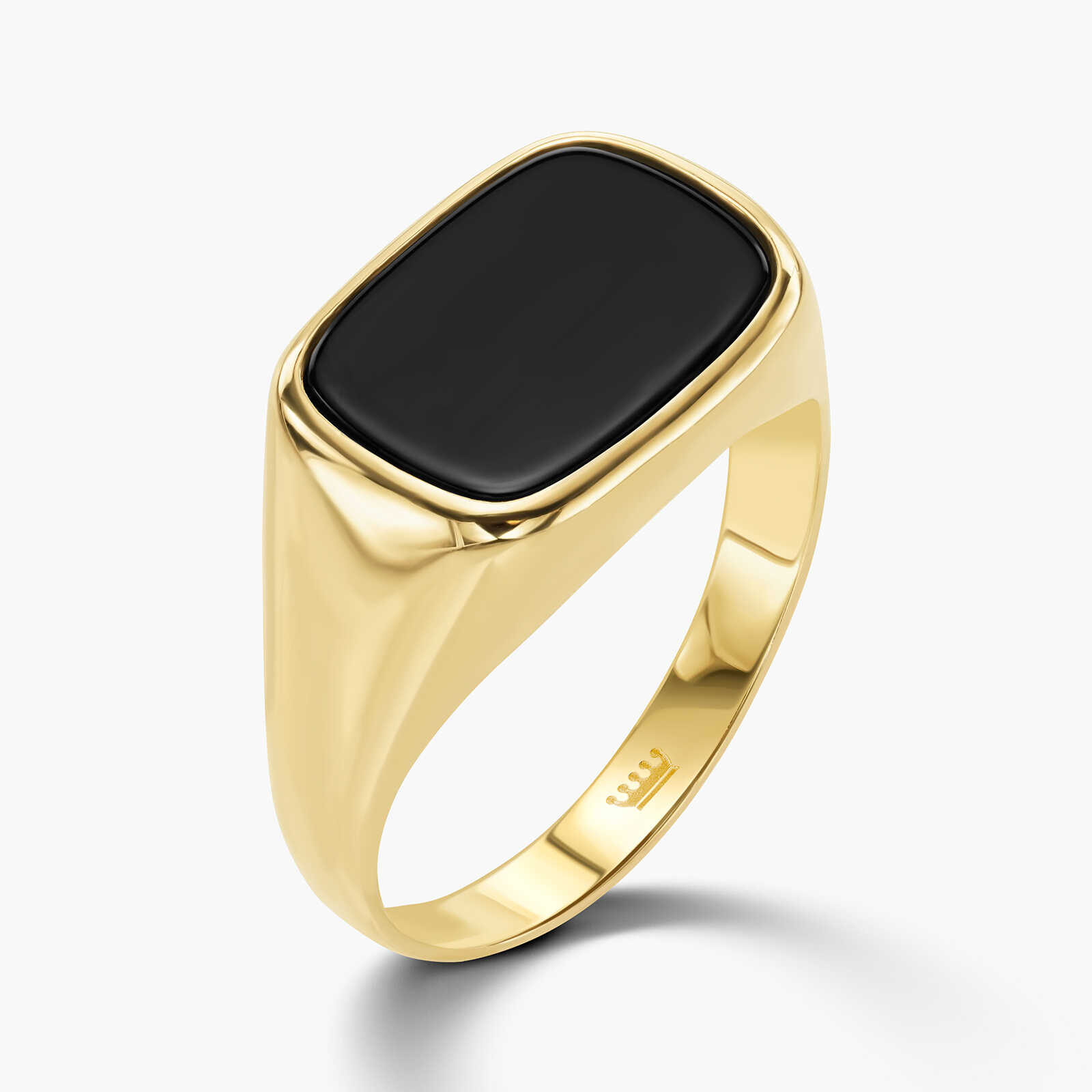 טבעת זהב מסדרת Black עם אבן אוניקס מלבנית