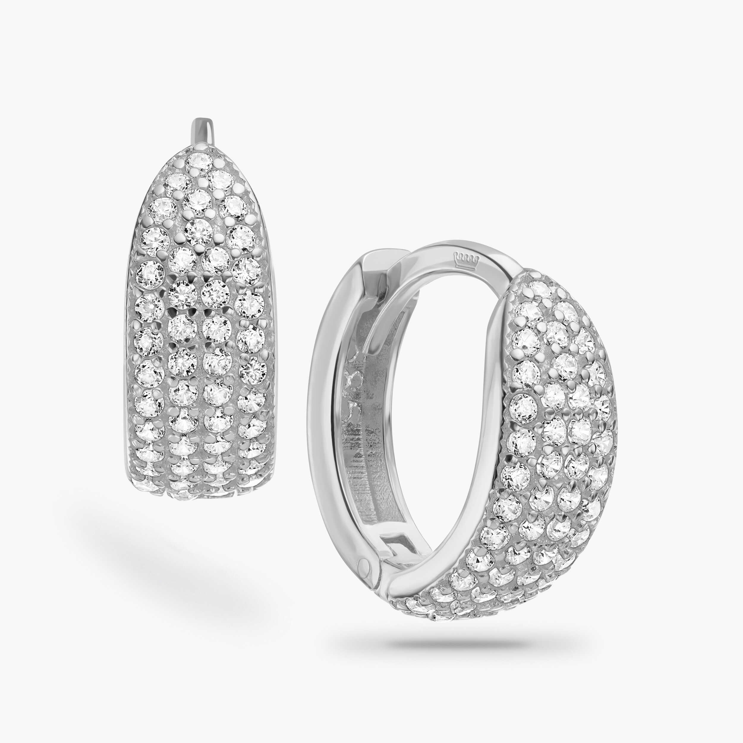 עגילי זהב לבן משובצים זרקונים בקוטר 1.3 ס"מ