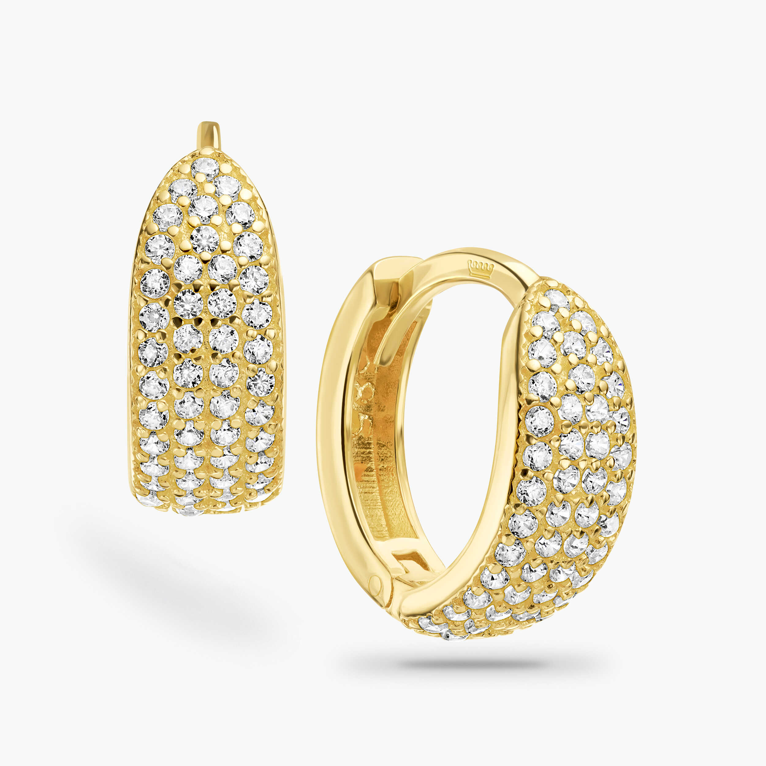 עגילי זהב משובצים זרקונים בקוטר 1.3 ס"מ