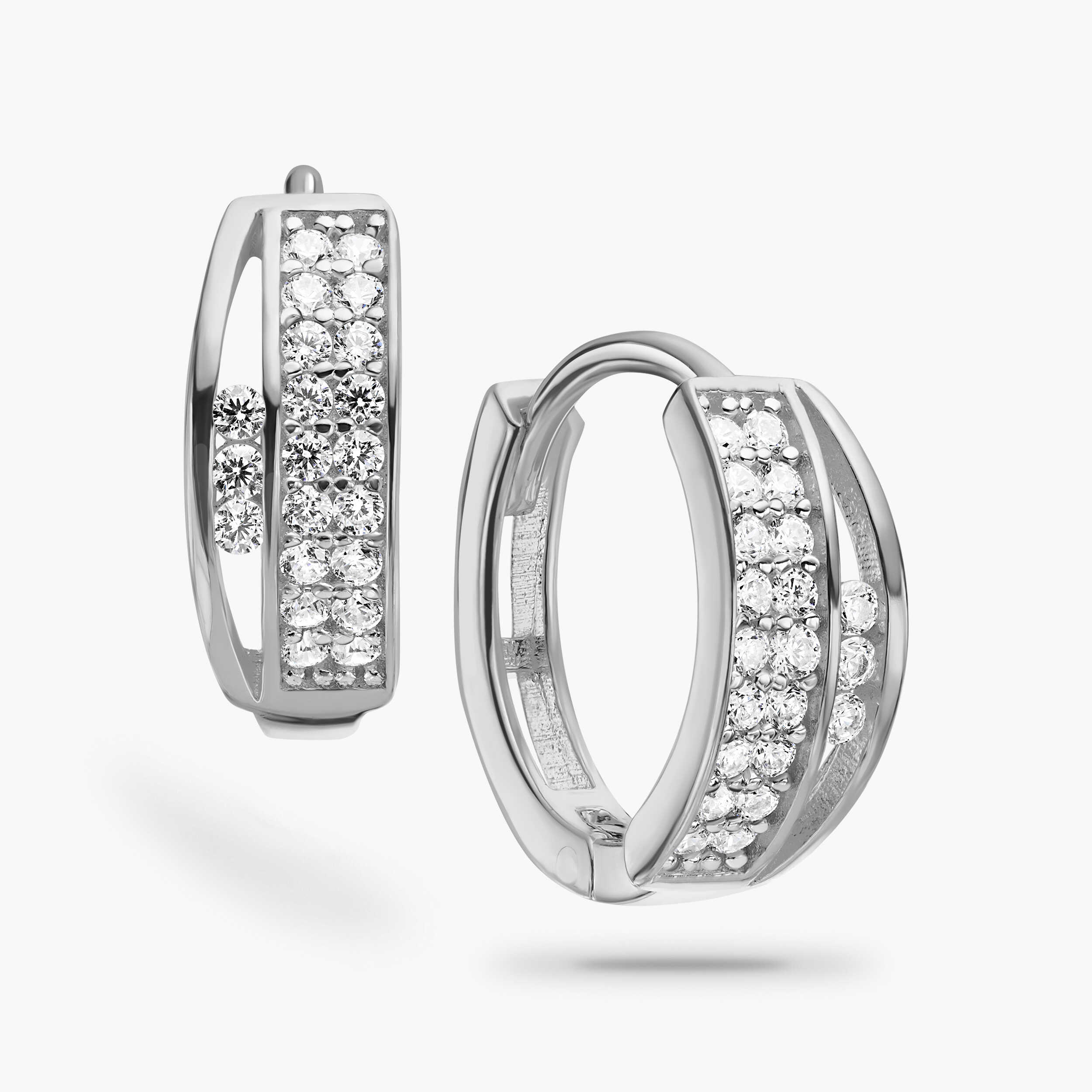 עגילי חישוק מזהב משובצים זירקונים