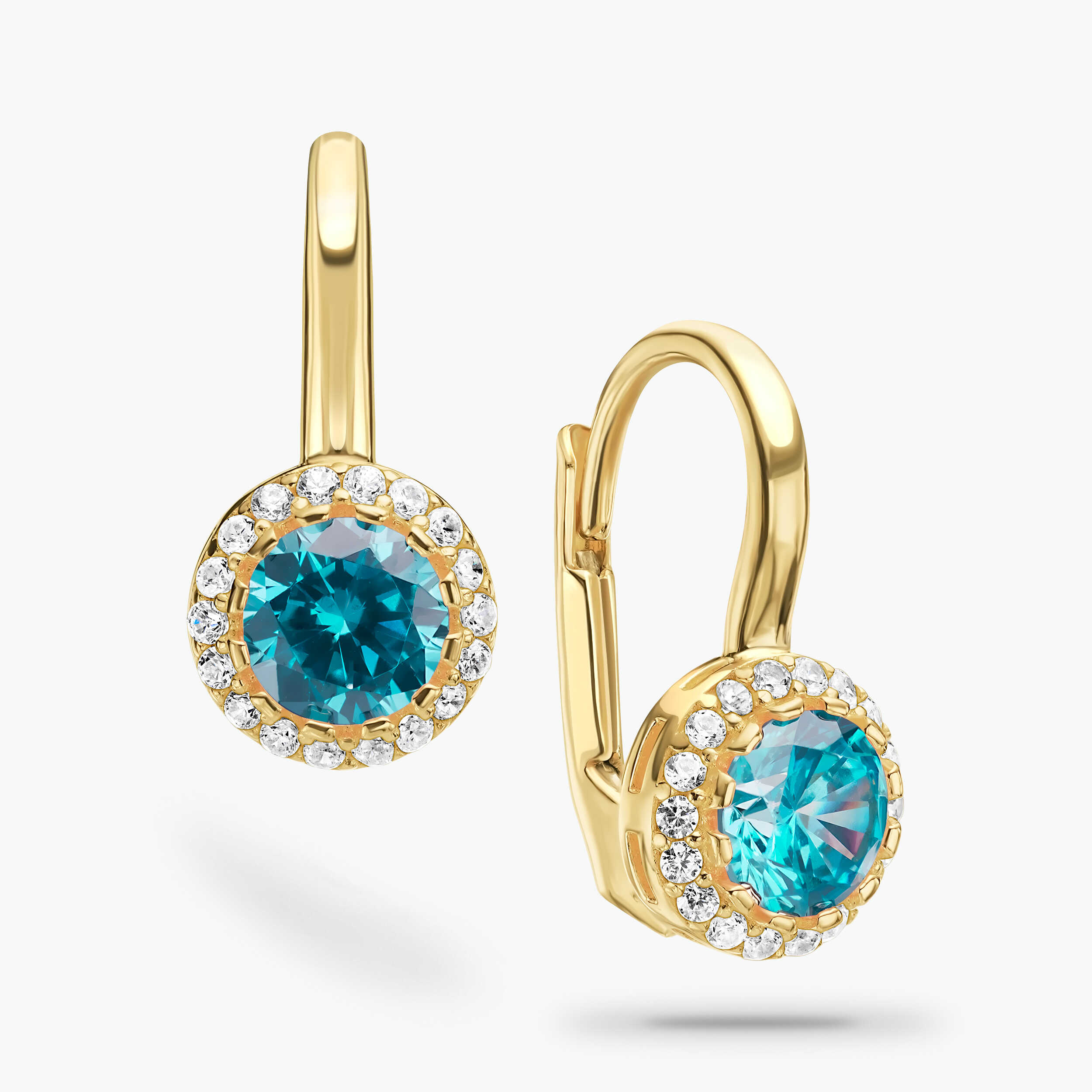 עגילי זהב משובצים אבן חן כחולה מוקפת זרקונים