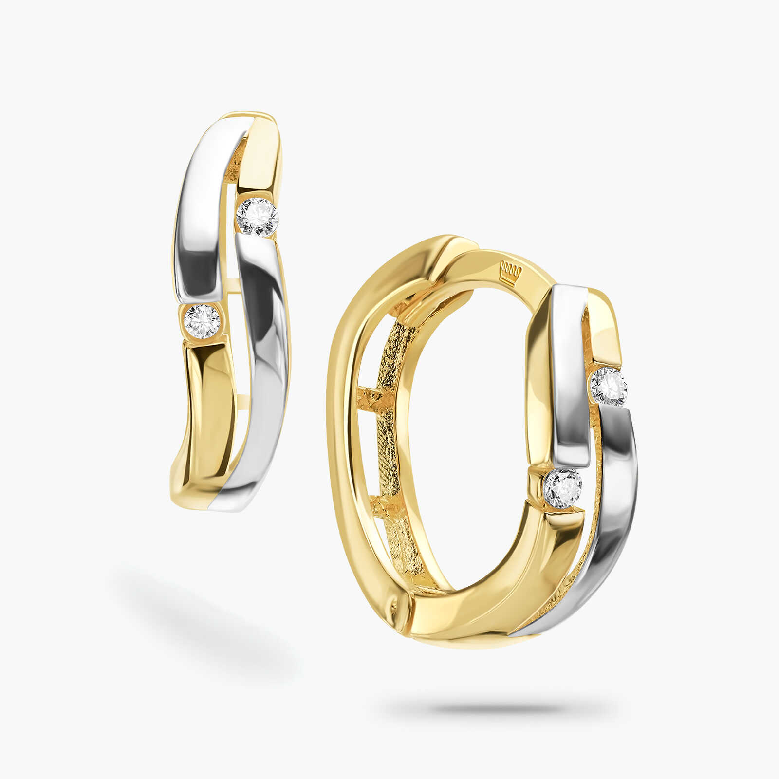 עגילי זהב בצורת גל בשיבוץ זירקונים