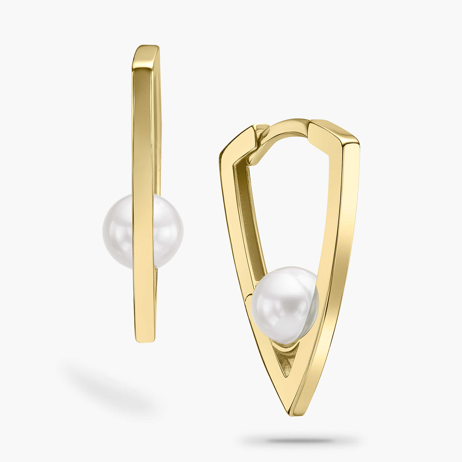 עגילי זהב משולשים עם פנינה