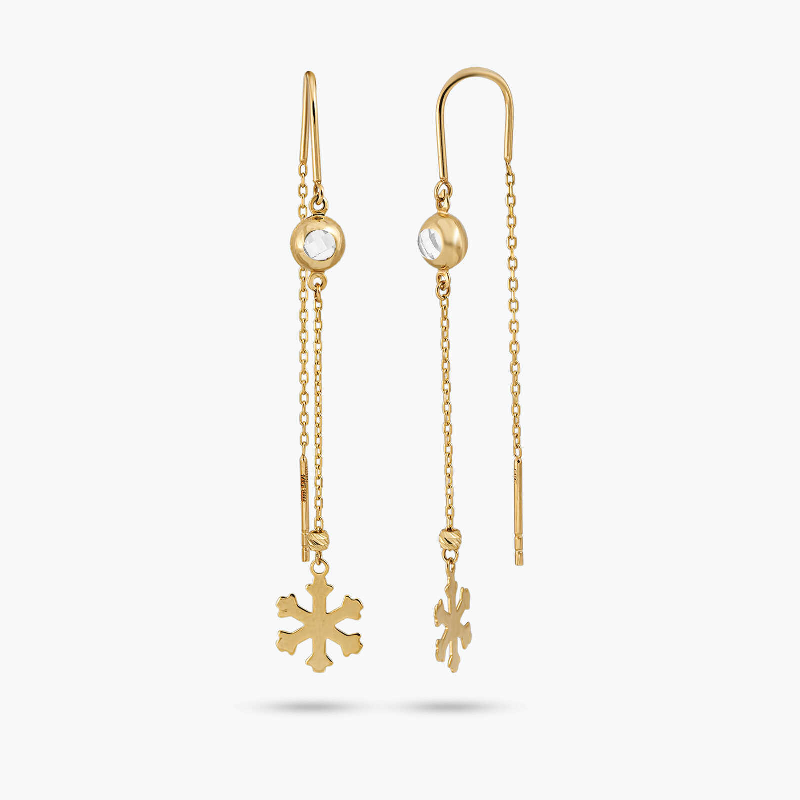 עגילי זהב תלויים עם סיומת של פתית שלג